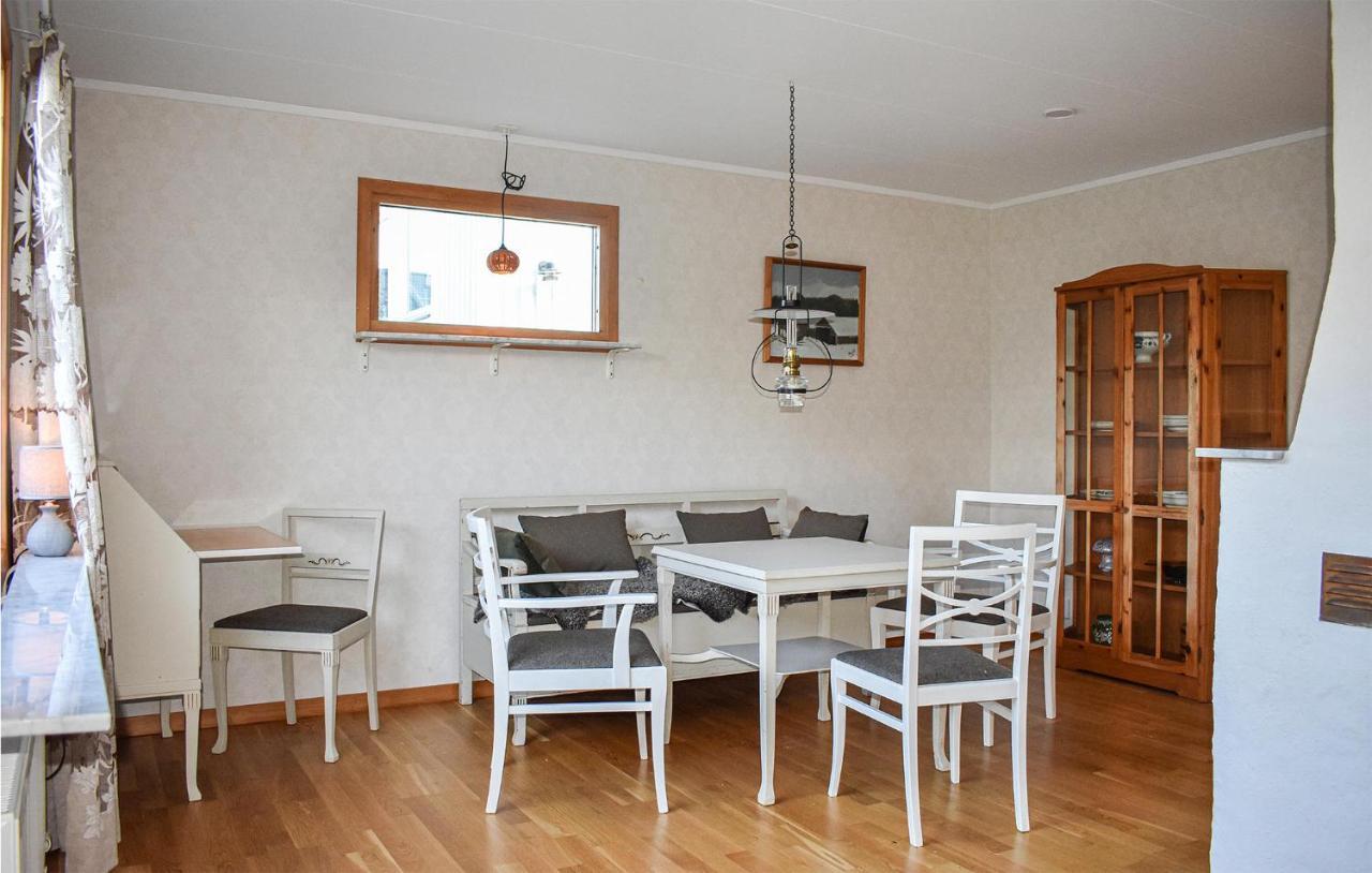 Cozy Home In Karlskrona With Kitchen Zewnętrze zdjęcie