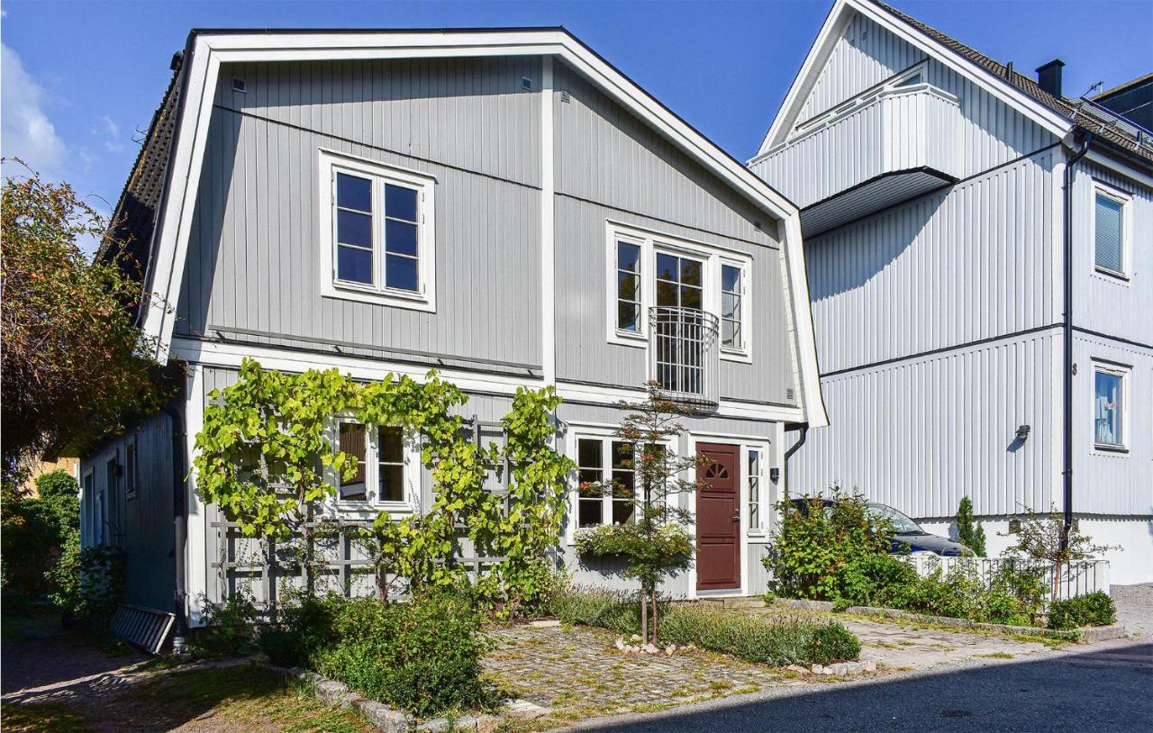 Cozy Home In Karlskrona With Kitchen Zewnętrze zdjęcie