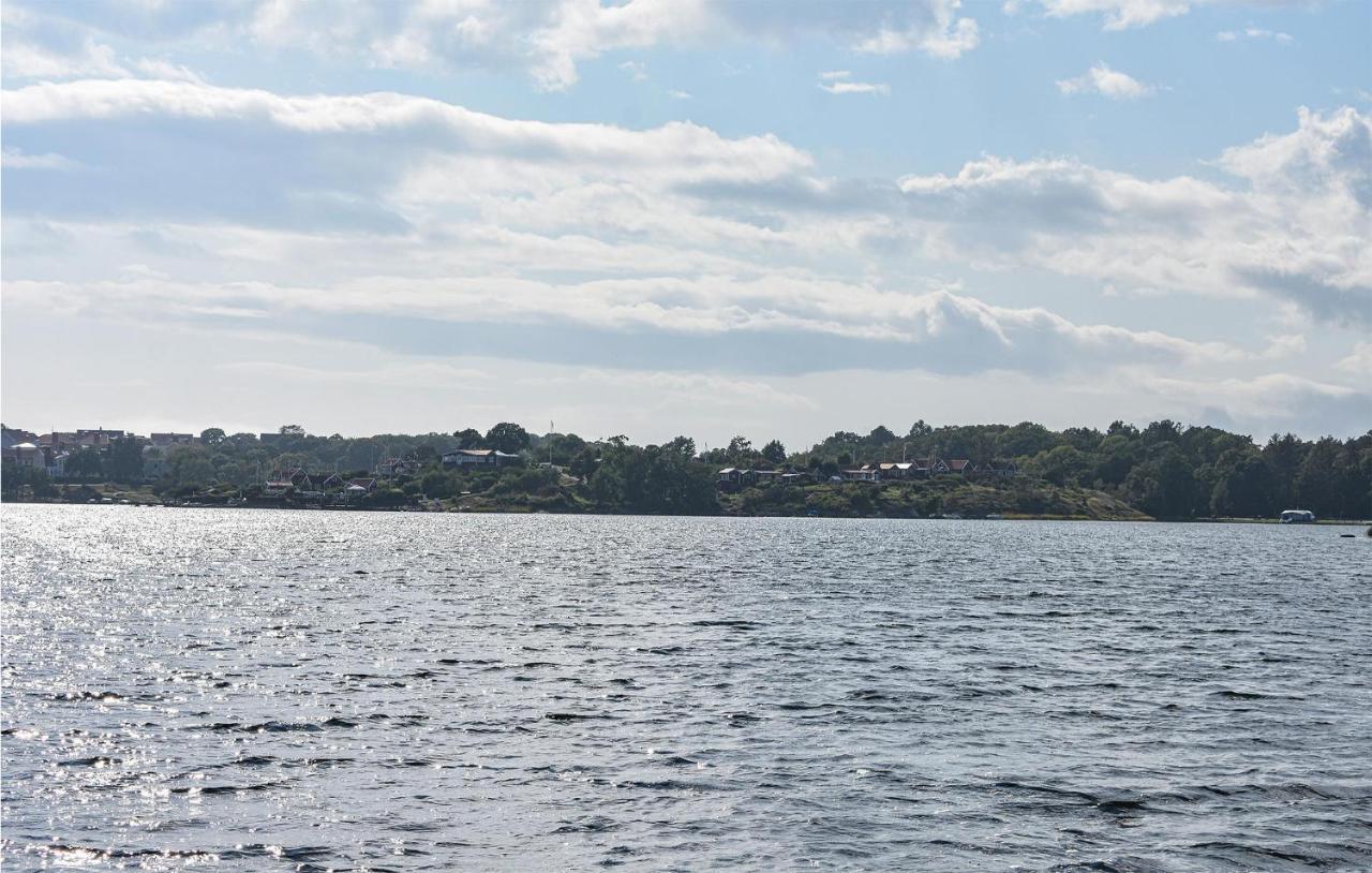 Cozy Home In Karlskrona With Kitchen Zewnętrze zdjęcie