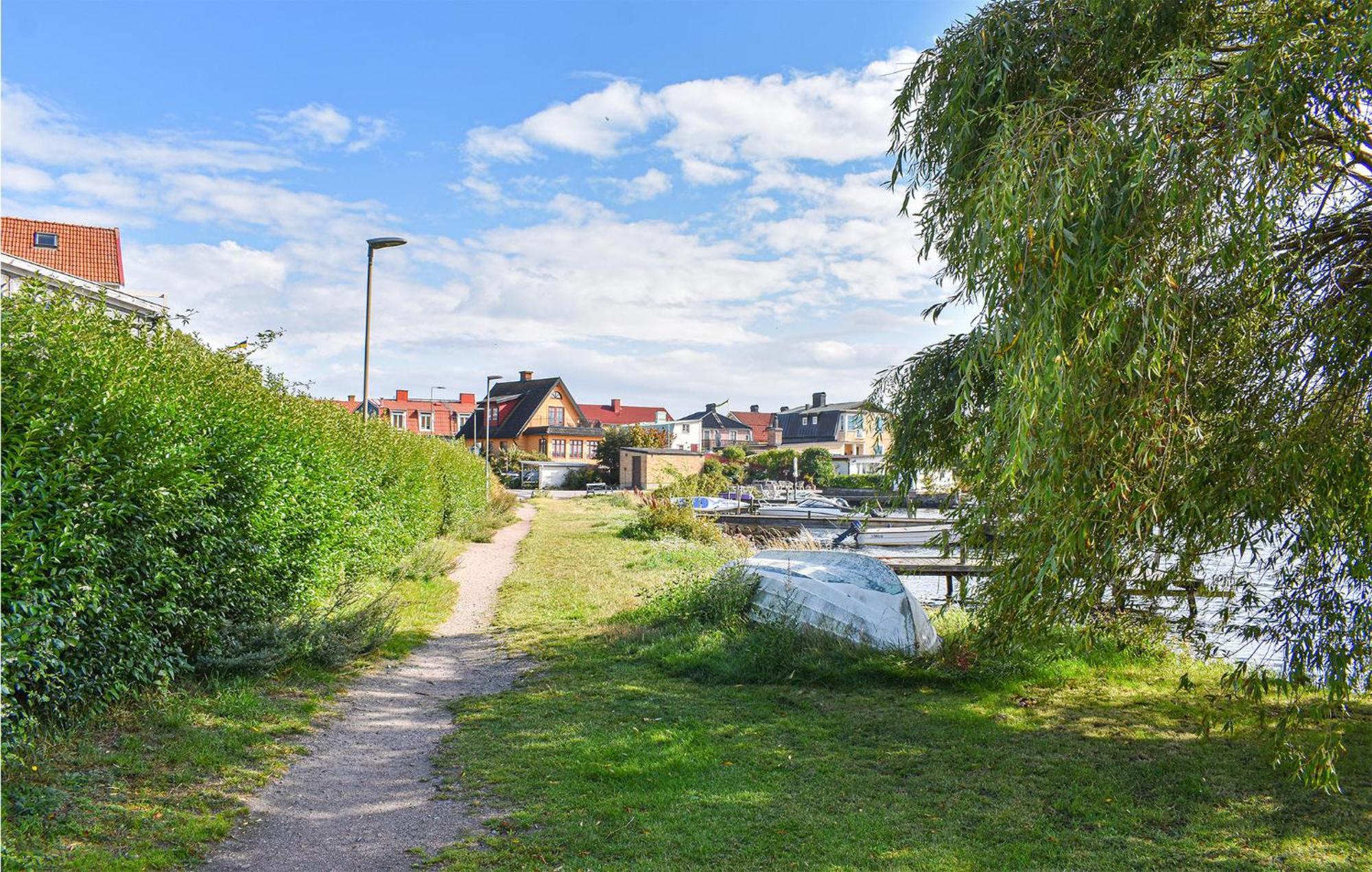 Cozy Home In Karlskrona With Kitchen Zewnętrze zdjęcie